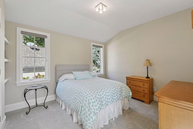 245 Lakeview Avenue, Tonka Bay, MN 55331