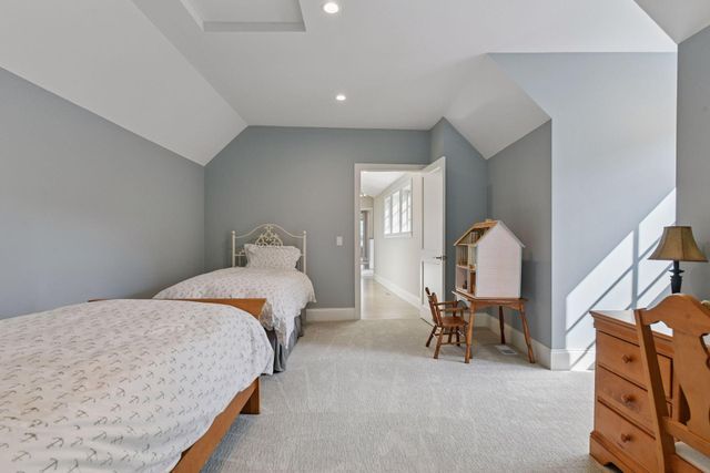 245 Lakeview Avenue, Tonka Bay, MN 55331