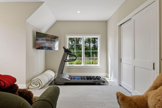 245 Lakeview Avenue, Tonka Bay, MN 55331