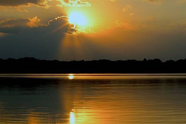 245 Lakeview Avenue, Tonka Bay, MN 55331