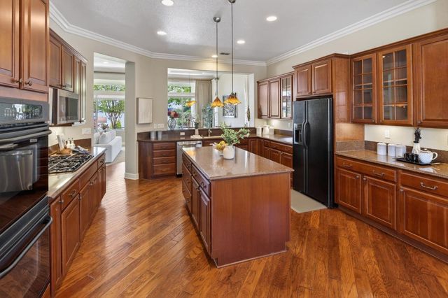 1986 Deep Springs Ln, Lincoln, CA 95648