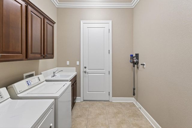 1986 Deep Springs Ln, Lincoln, CA 95648