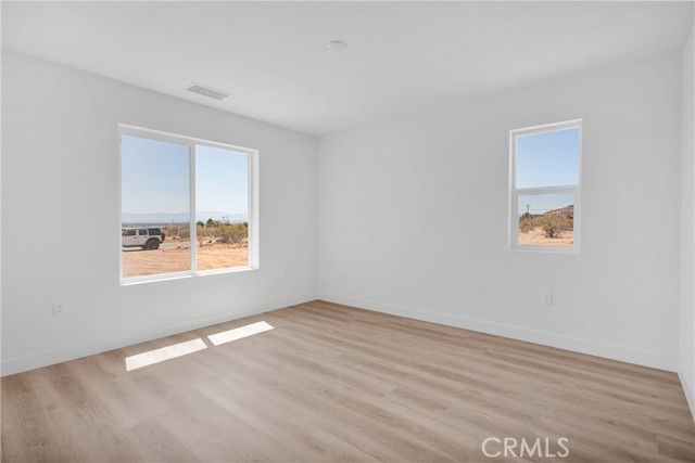 24925 Running Breeze Road, Apple Valley, CA 92307