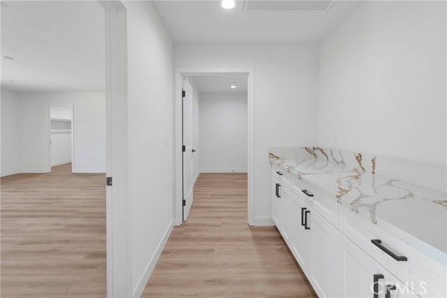 24925 Running Breeze Road, Apple Valley, CA 92307