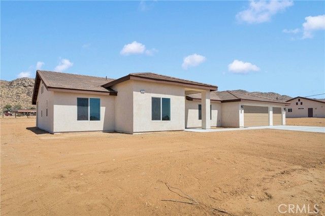 24925 Running Breeze Road, Apple Valley, CA 92307