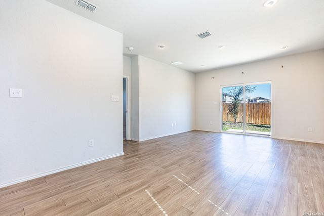 5823 Hematite Rim, San Antonio, TX 78222