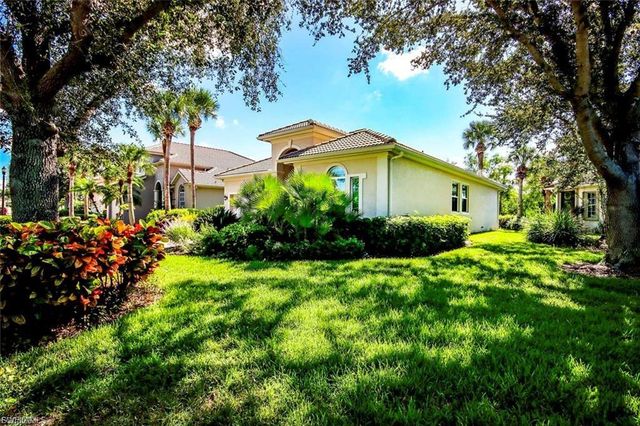 8923 Dartmoor WAY, Fort Myers, FL 33908