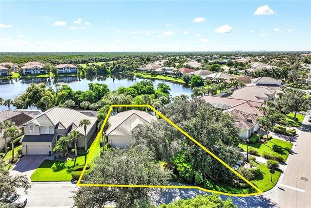 8923 Dartmoor WAY, Fort Myers, FL 33908