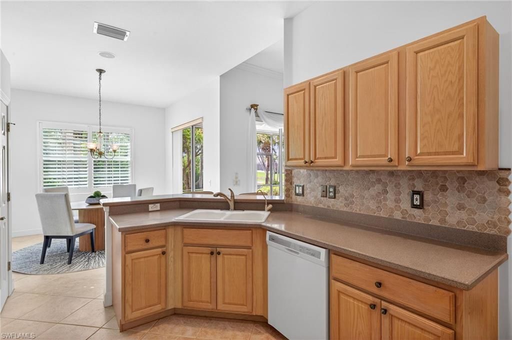 8923 Dartmoor WAY, FORT MYERS, FL 33908 — photo 4