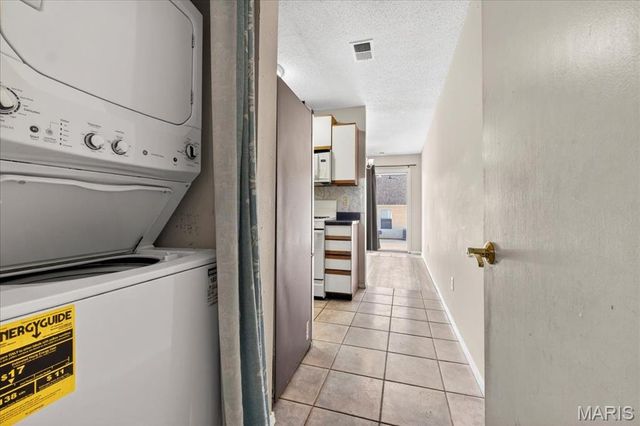 352 Windsor Place B, St Peters, MO 63376