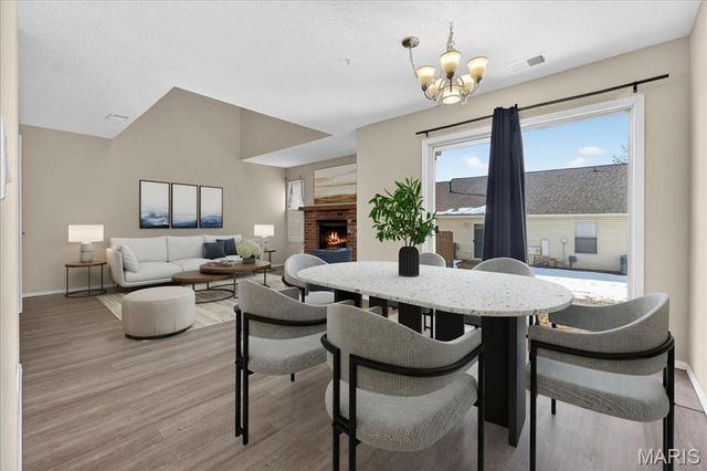 352 Windsor Place B, St Peters, MO 63376