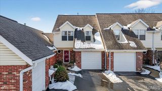 352 Windsor Place B, St Peters, MO 63376