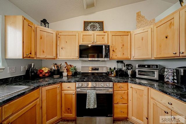 3920 E Deloy Drive, Idaho Falls, ID 83401