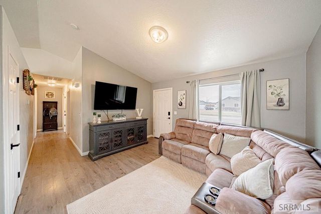 3920 E Deloy Drive, Idaho Falls, ID 83401