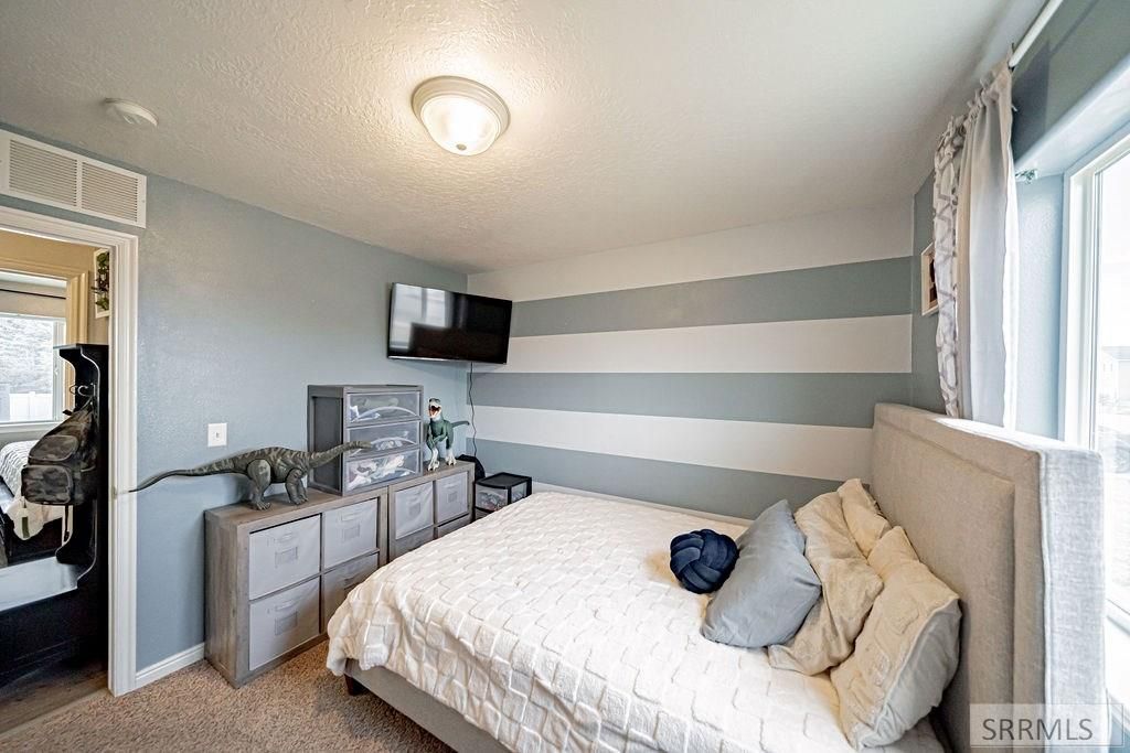 Image 25 of property listing at 3920 E Deloy Drive, Idaho Falls, ID 83401