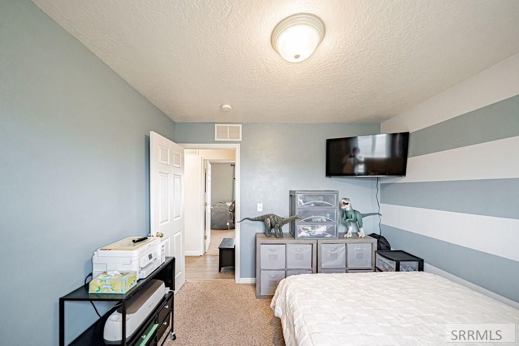 Image 26 of property listing at 3920 E Deloy Drive, Idaho Falls, ID 83401