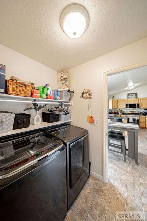 Image 33 of property listing at 3920 E Deloy Drive, Idaho Falls, ID 83401