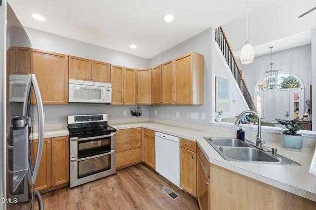 511 Winesap Drive, Graham, NC 27253