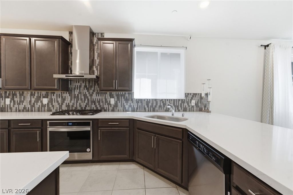 3749 Battipaglia Avenue, Henderson, NV 89044 — photo 4