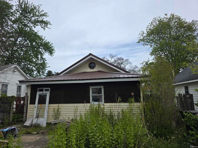 1414 Bowman Street, South Bend, IN 46613