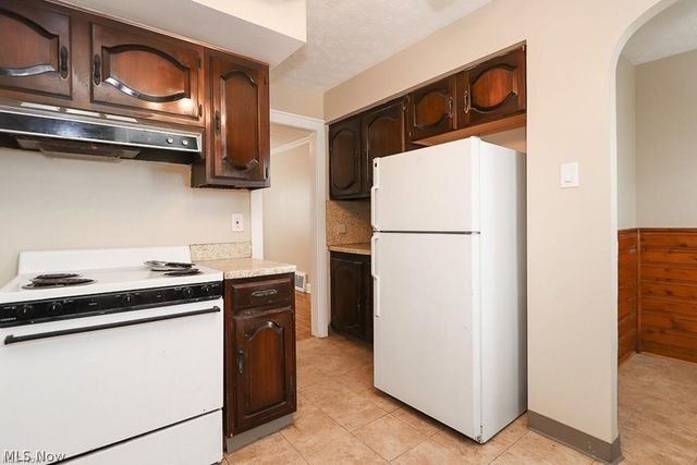 3554 Raymont Boulevard, University Heights, OH 44118