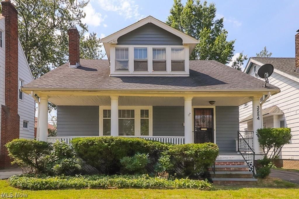 3554 Raymont Boulevard, University Heights, OH 44118