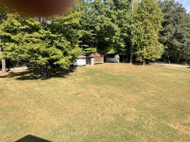 10568 Twin Springs Ln, Bon Aqua, TN 37025