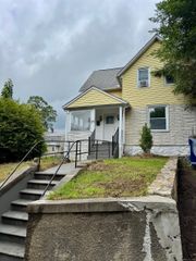 29 Bellevue Street, Waterbury, CT 06704
