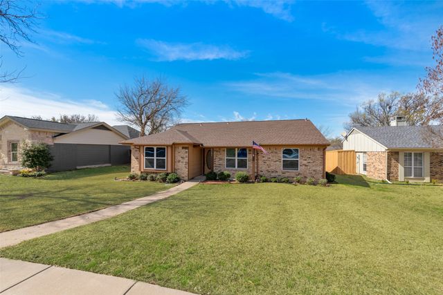 2101 High Bluff Drive, Garland, TX 75041