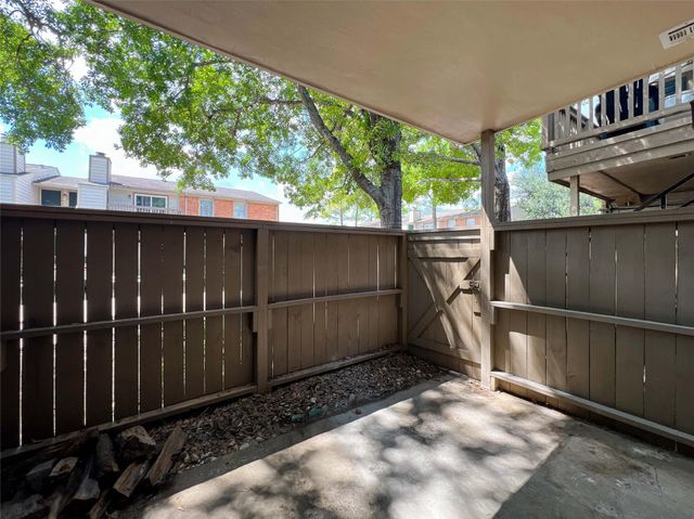 6001 Reims Road 1207, Houston, TX 77036