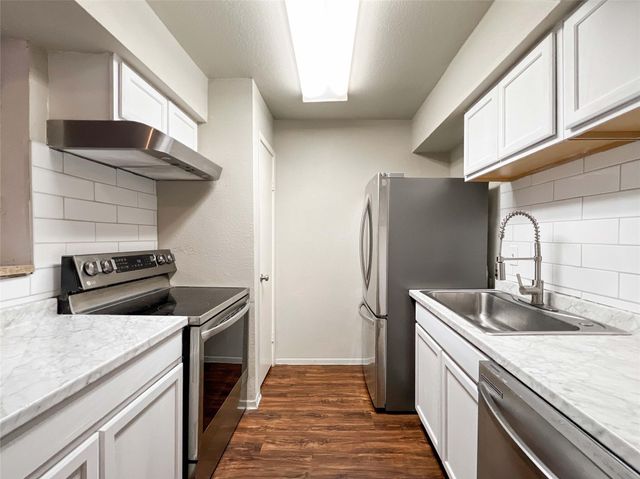 6001 Reims Road 1207, Houston, TX 77036