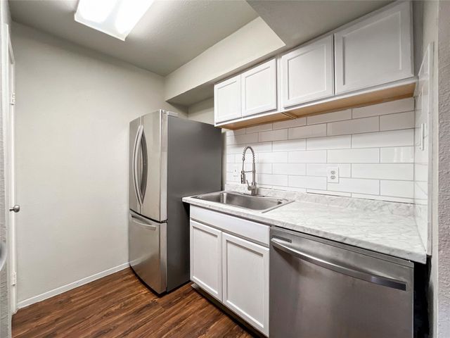 6001 Reims Road 1207, Houston, TX 77036