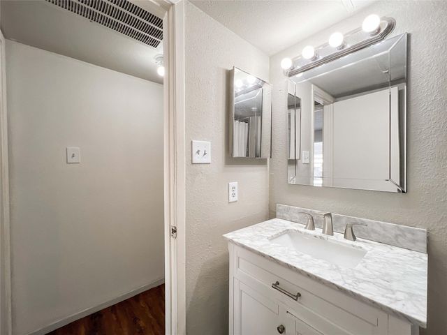 6001 Reims Road 1207, Houston, TX 77036