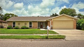 6318 Seamist Dr, Corpus Christi, TX 78414