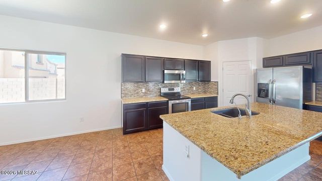 6555 E Brushback Loop, Tucson, AZ 85756