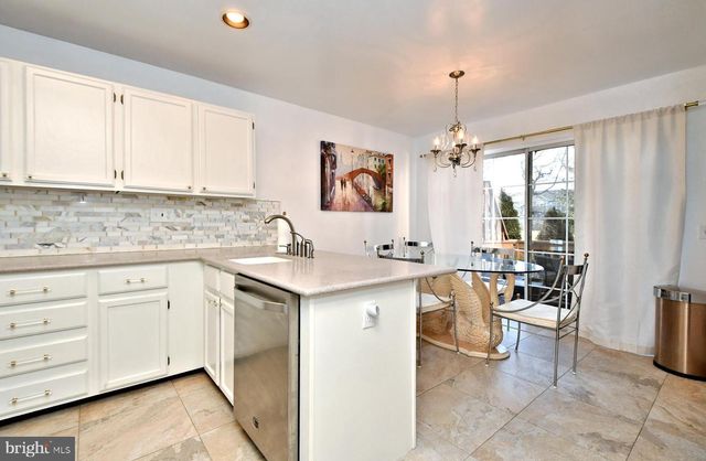 518 COUNTRY CLUB DR, Lansdale, PA 19446