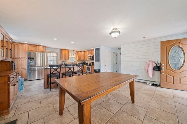 15 Rockland St, Hanover, MA 02339