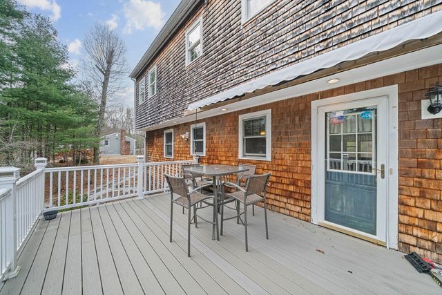 15 Rockland St, Hanover, MA 02339