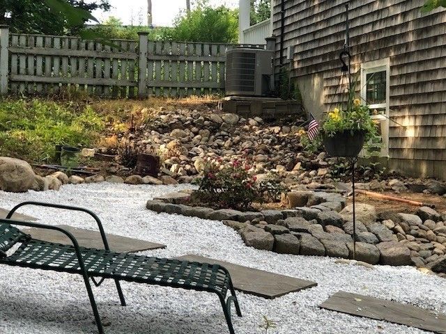 15 Rockland St, Hanover, MA 02339