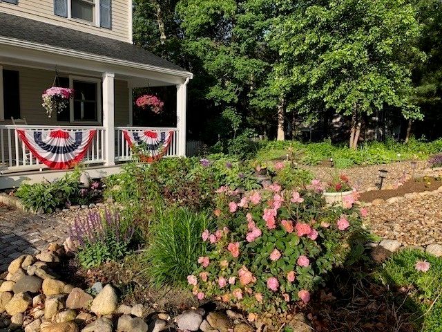 15 Rockland St, Hanover, MA 02339