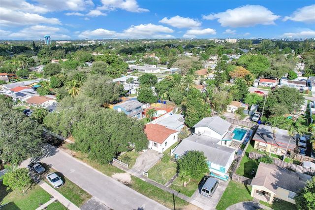 2419 Coolidge St B, Hollywood, FL 33020