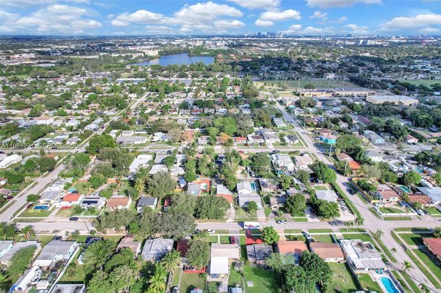 2419 Coolidge St B, Hollywood, FL 33020