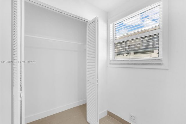 2419 Coolidge St B, Hollywood, FL 33020