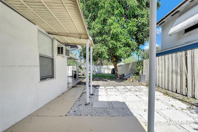 2419 Coolidge St B, Hollywood, FL 33020