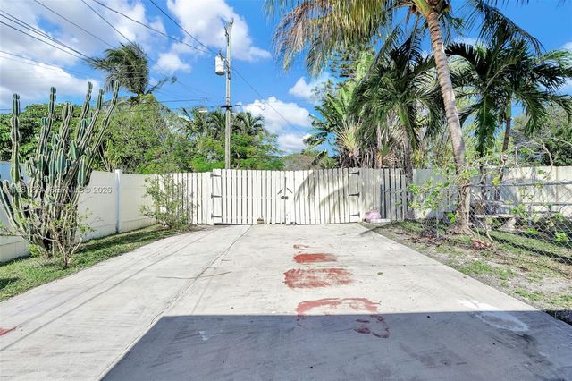 2419 Coolidge St B, Hollywood, FL 33020