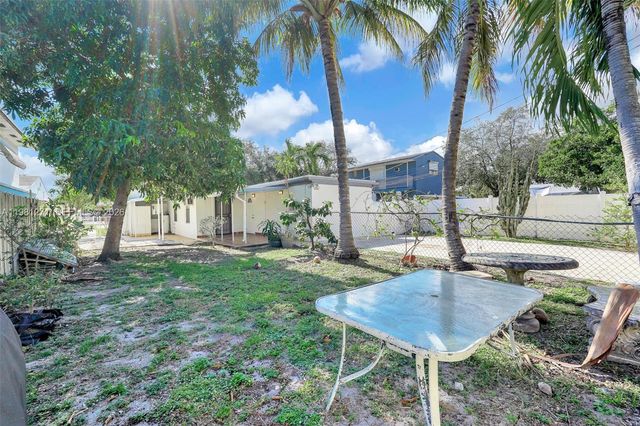 2419 Coolidge St B, Hollywood, FL 33020