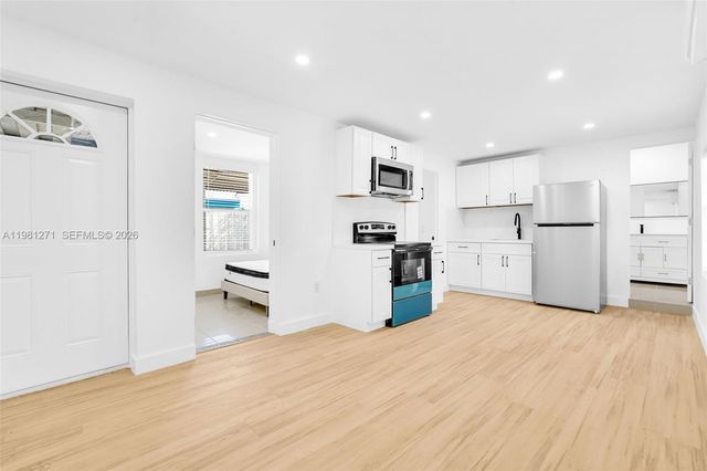 2419 Coolidge St B, Hollywood, FL 33020