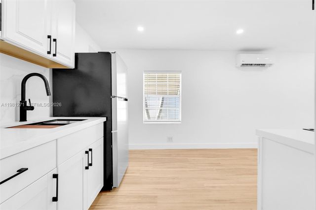 2419 Coolidge St B, Hollywood, FL 33020