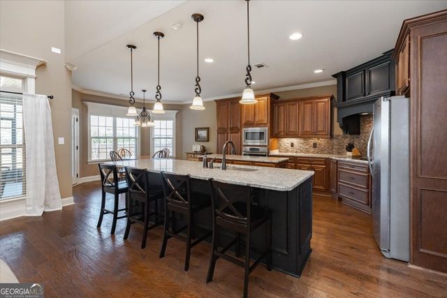 1025 Chattahoochee Drive, Bonaire, GA 31005