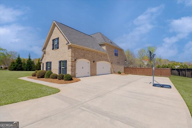 1025 Chattahoochee Drive, Bonaire, GA 31005